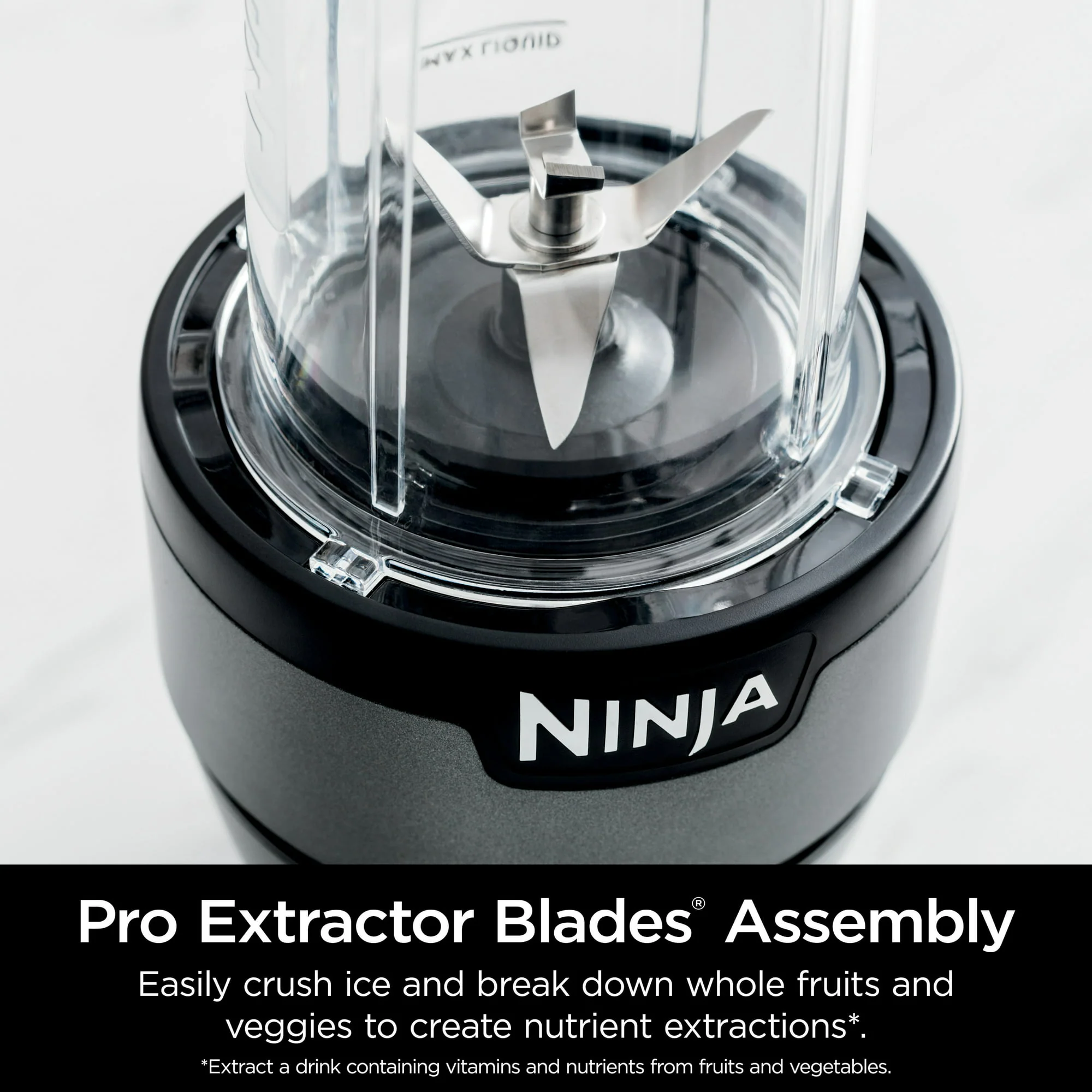 Ninja Nutri-Blender 700-Watt Personal Blender, 2 20 oz Dishwasher-Safe To-Go Cups (BN300) - Image 3