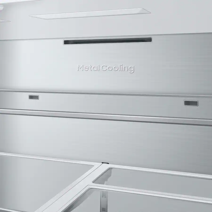 Samsung - BESPOKE 23 cu. ft. 4-Door French Door Counter Depth Smart Refrigerator with Beverage Center (RF23BB860012) - White Glass - Image 11