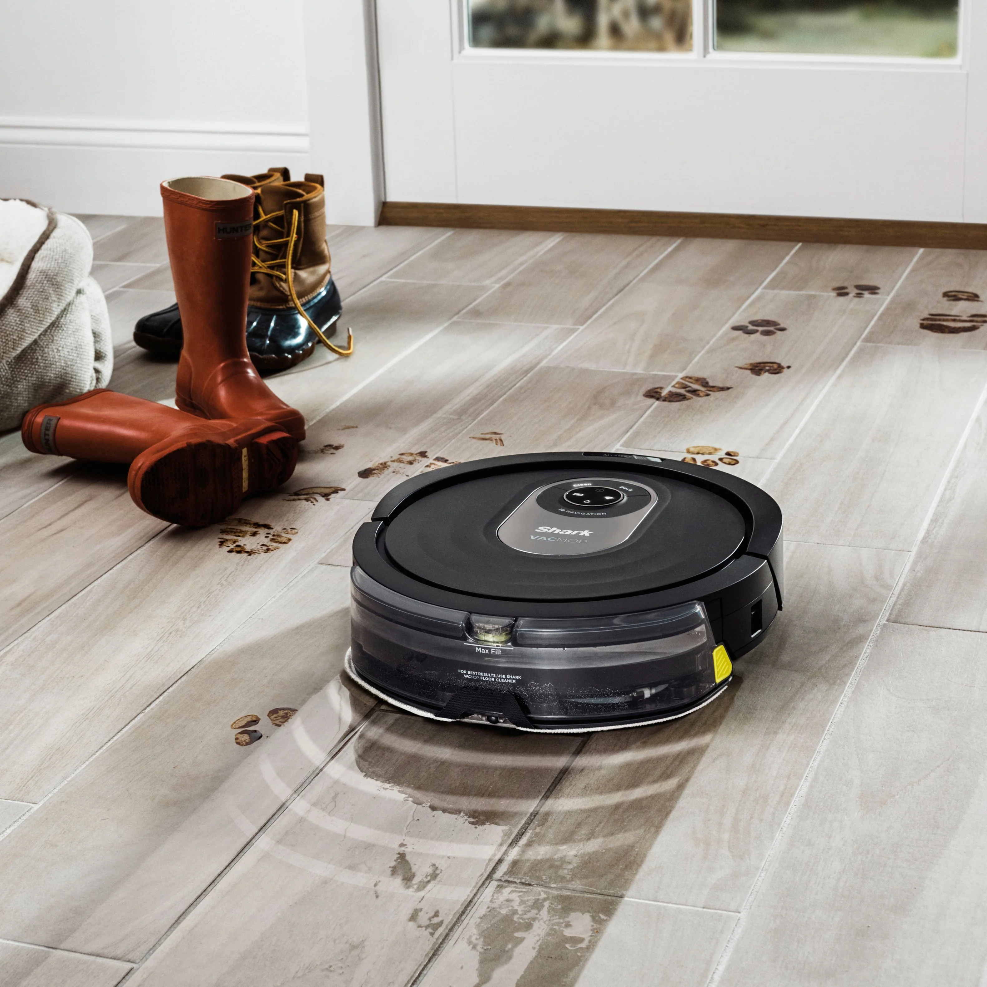 Shark - AI Robot Vacuum & Mop with Home Mapping, WiFi Connected - Black (RV2001WD) - Image 3
